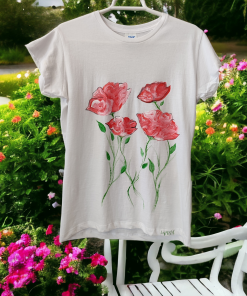 Camisetas de flores pintadas
