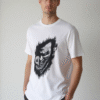 Wild Joker Camiseta pintada a mano byMIRENE